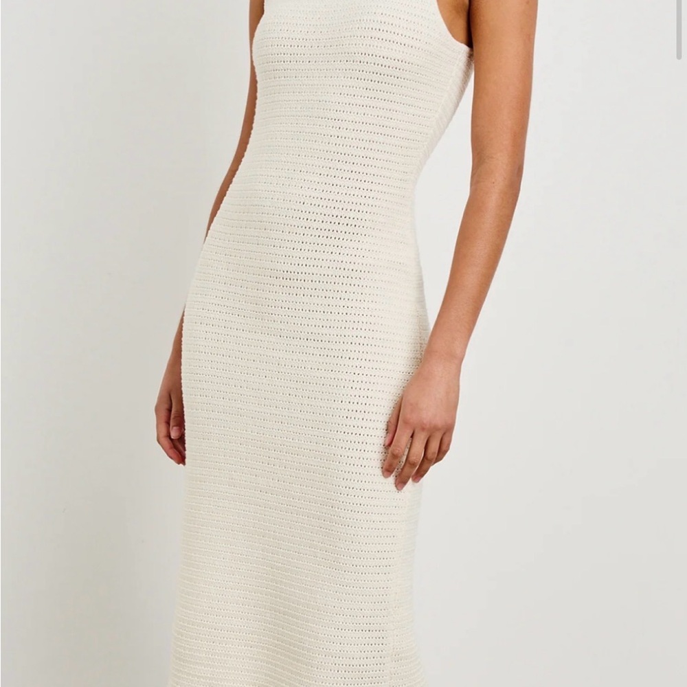Chic Sleeveless Cream Midi Dress